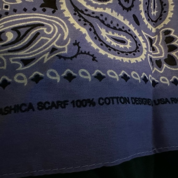 YASHICA PAISLEY PRINT SCARF - Picture 4 of 7